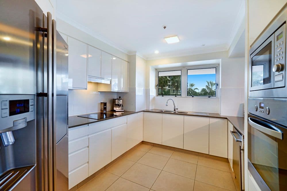 10 'Grand Mariner' 12 Commodore Drive, SURFERS PARADISE QLD 4217, Surfers Paradise - Thumbnail 7