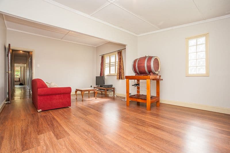 328 Scarborough Road, SCARBOROUGH QLD 4020, Scarborough - Thumbnail 5