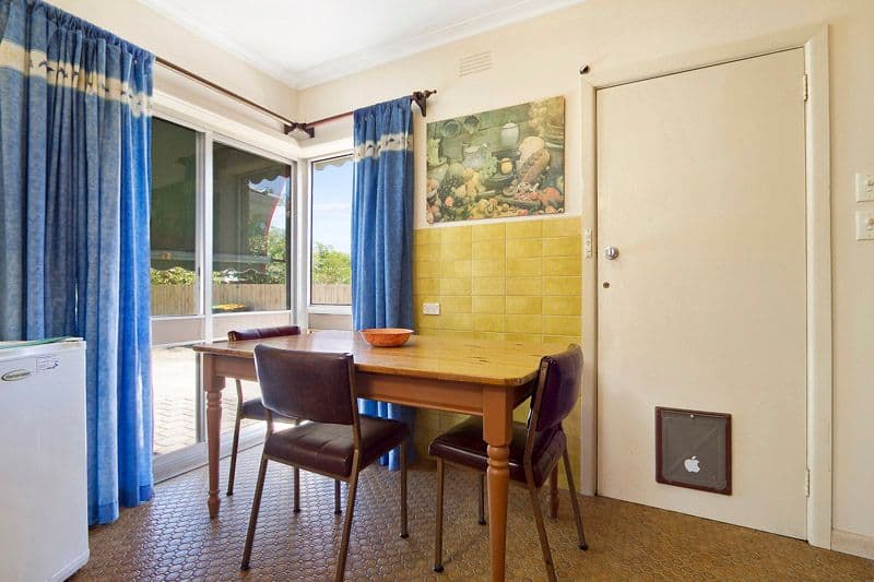 17 Axelton Street, CHELTENHAM VIC 3192, Cheltenham - Thumbnail 6