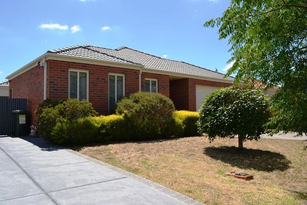 3 SALESIAN COURT, SUNBURY VIC 3429, Sunbury - Image 1