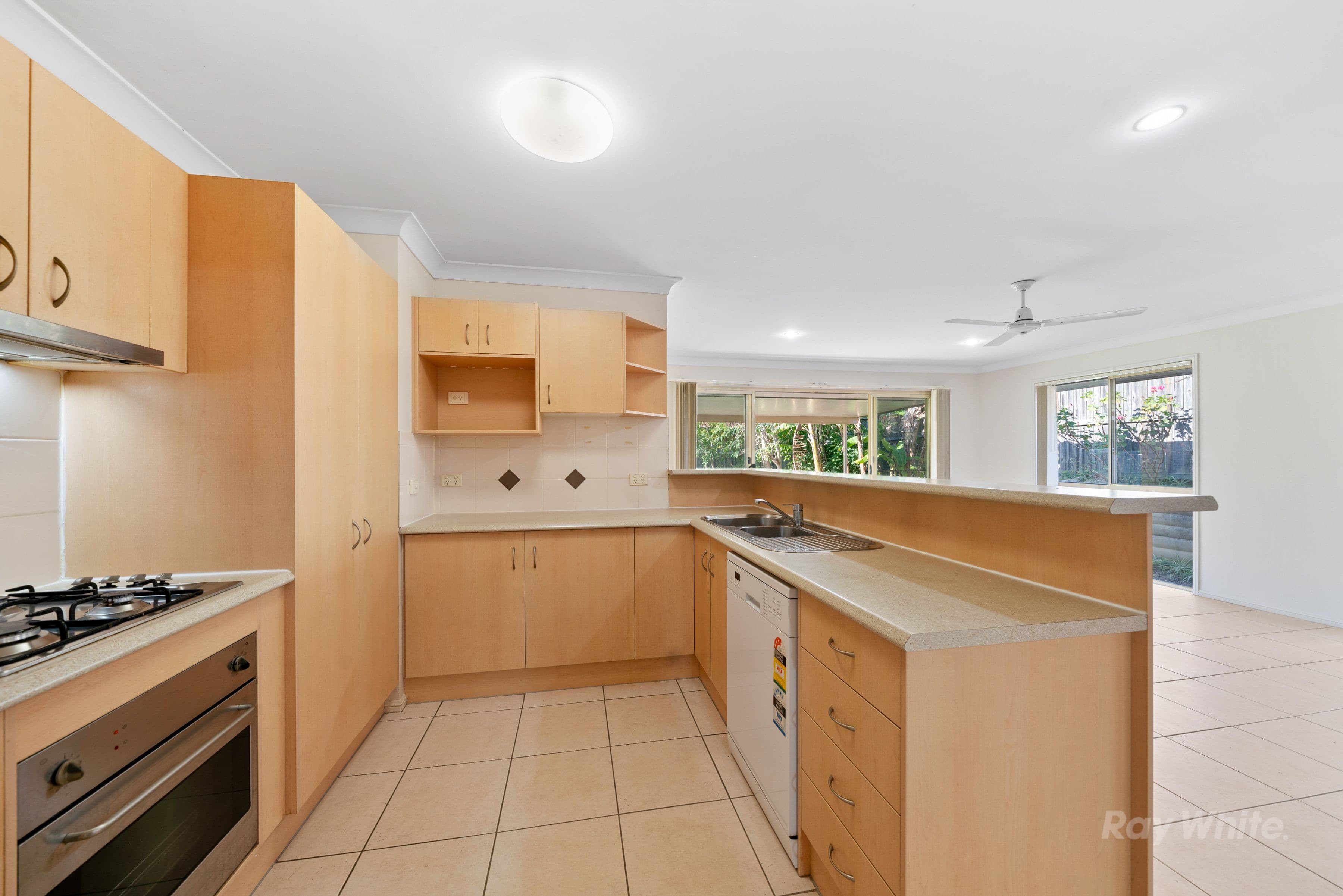 2 Selina Court, Marsden QLD 4132, Marsden - Thumbnail 2