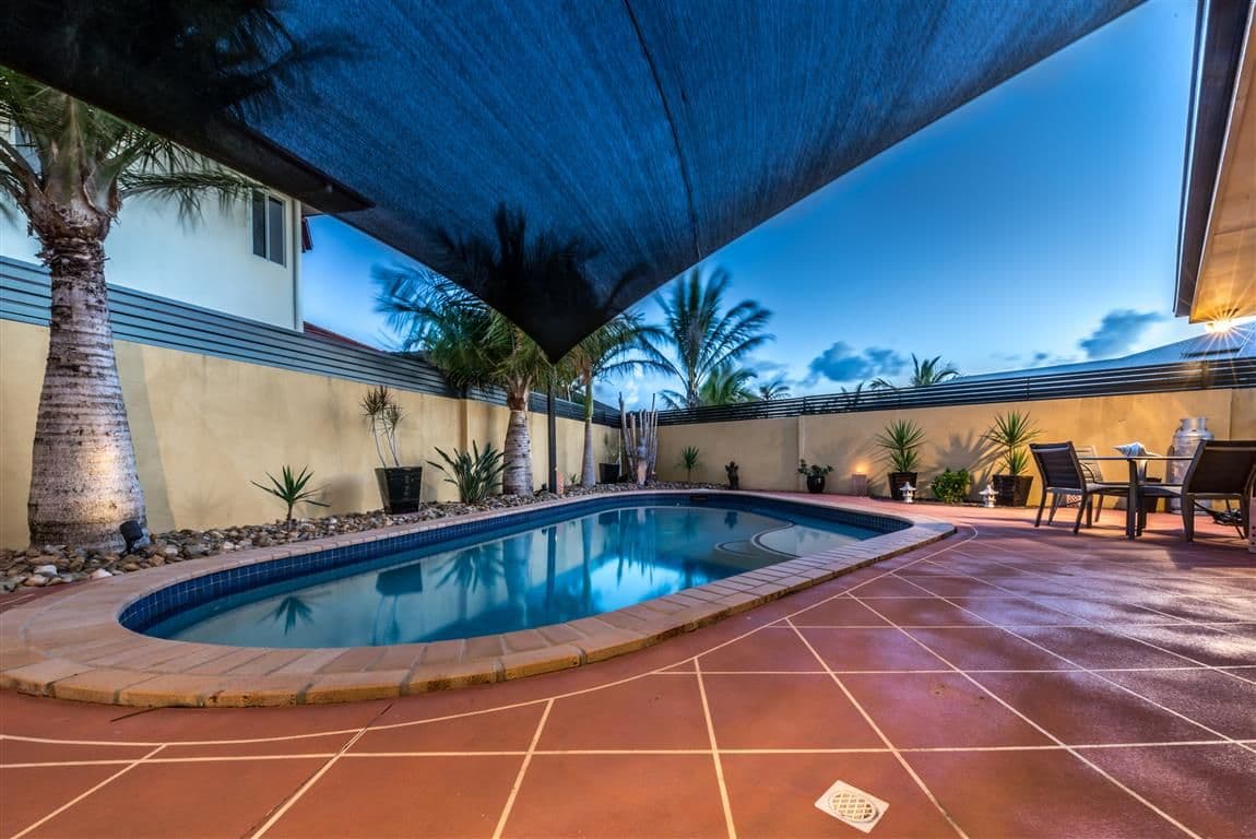 21 Waterside Esplanade, HELENSVALE QLD 4212, Helensvale - Thumbnail 2
