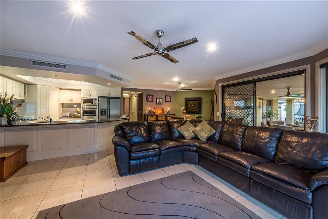21 Waterside Esplanade, HELENSVALE QLD 4212, Helensvale - Thumbnail 7