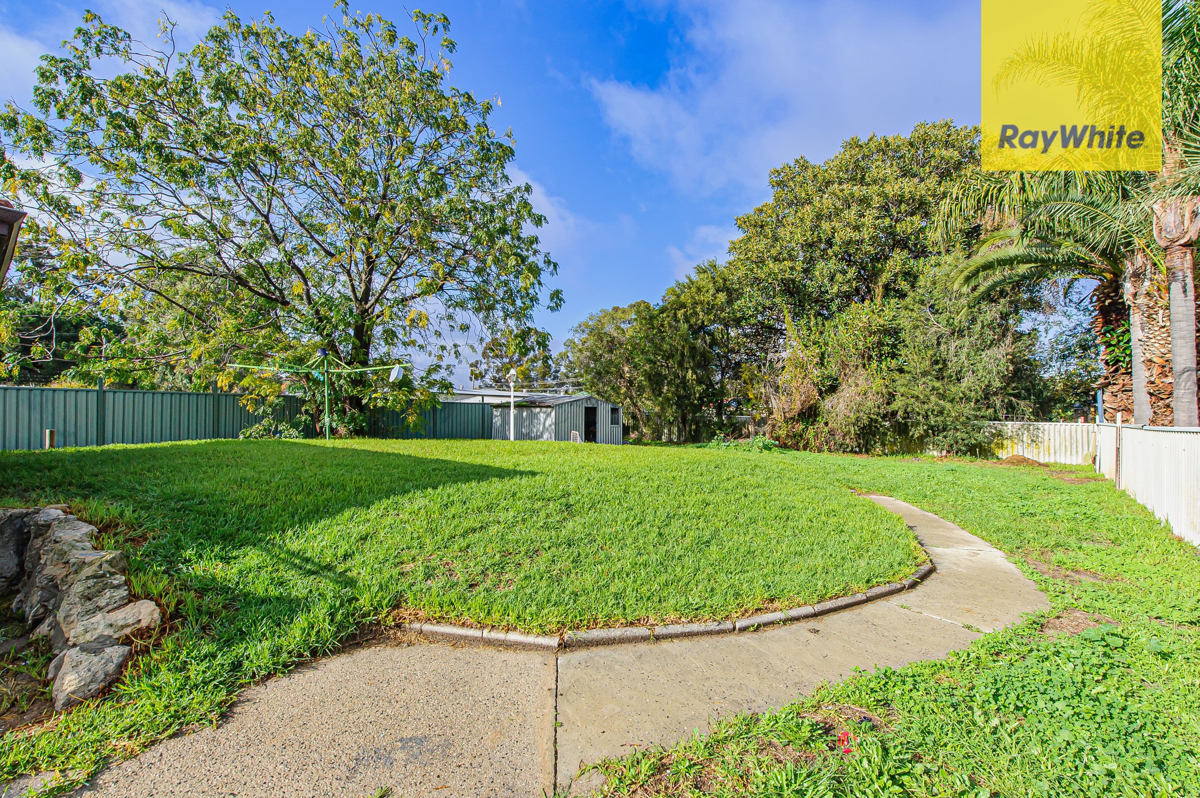 29 Helen Street, Bellevue WA 6056, Bellevue - Image 1