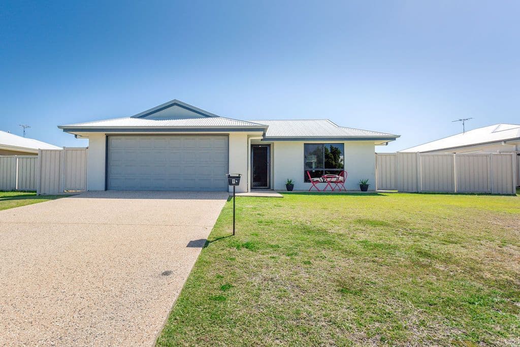 9 SINGLETON Court, Emerald QLD 4720, Emerald - Image 1