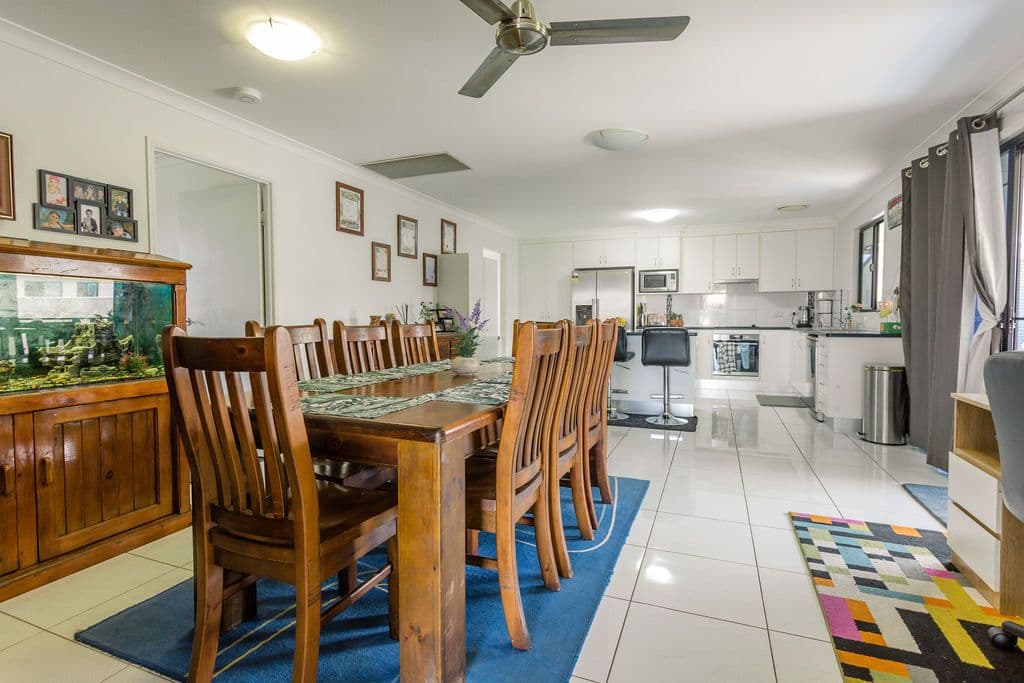 9 SINGLETON Court, Emerald QLD 4720, Emerald - Thumbnail 6