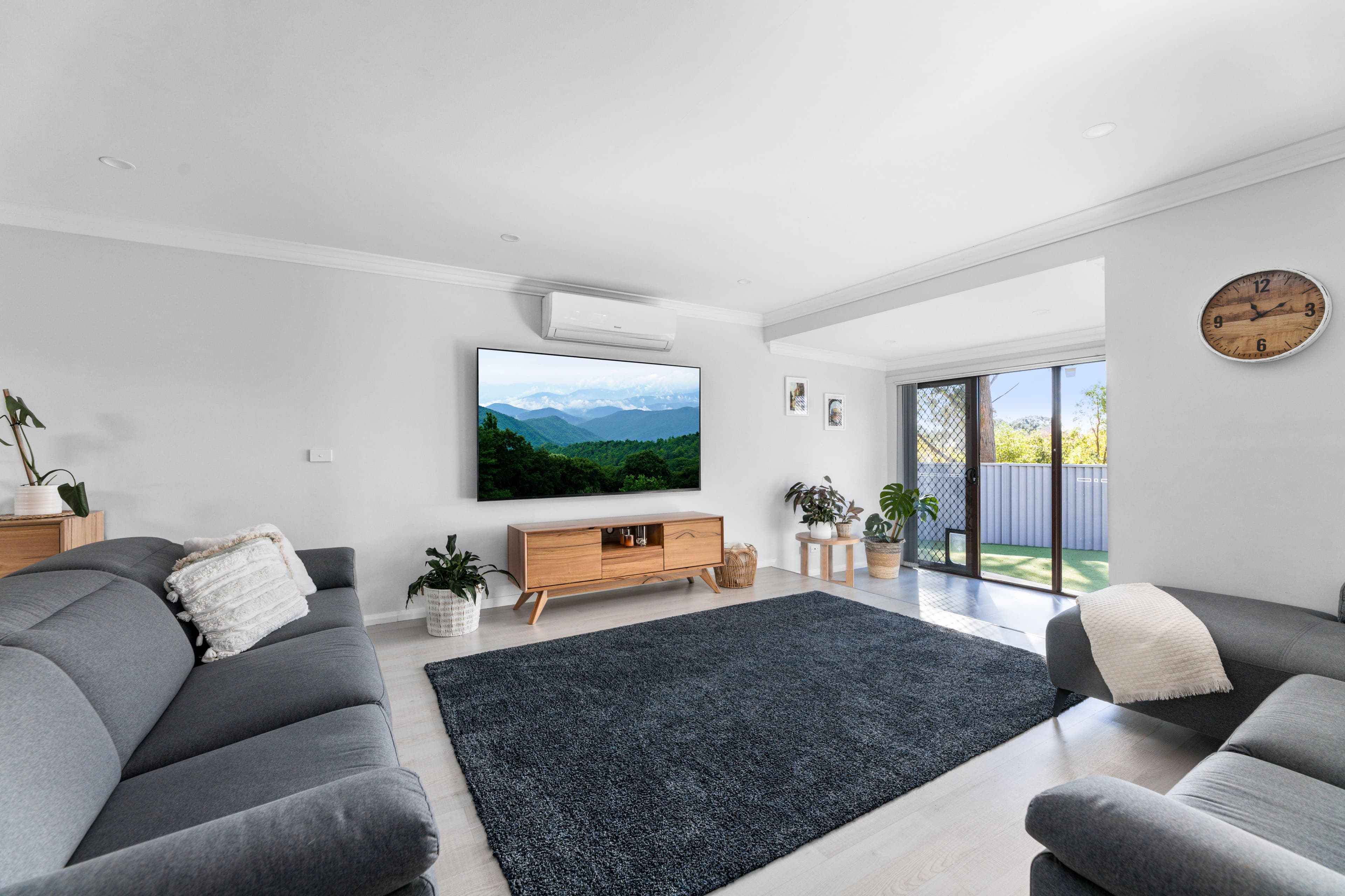 1 Hobart Place, Illawong NSW 2234, Illawong - Image 1