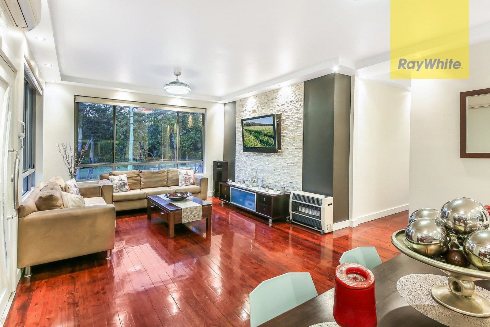 55 Bettington Road, Oatlands - Thumbnail 2