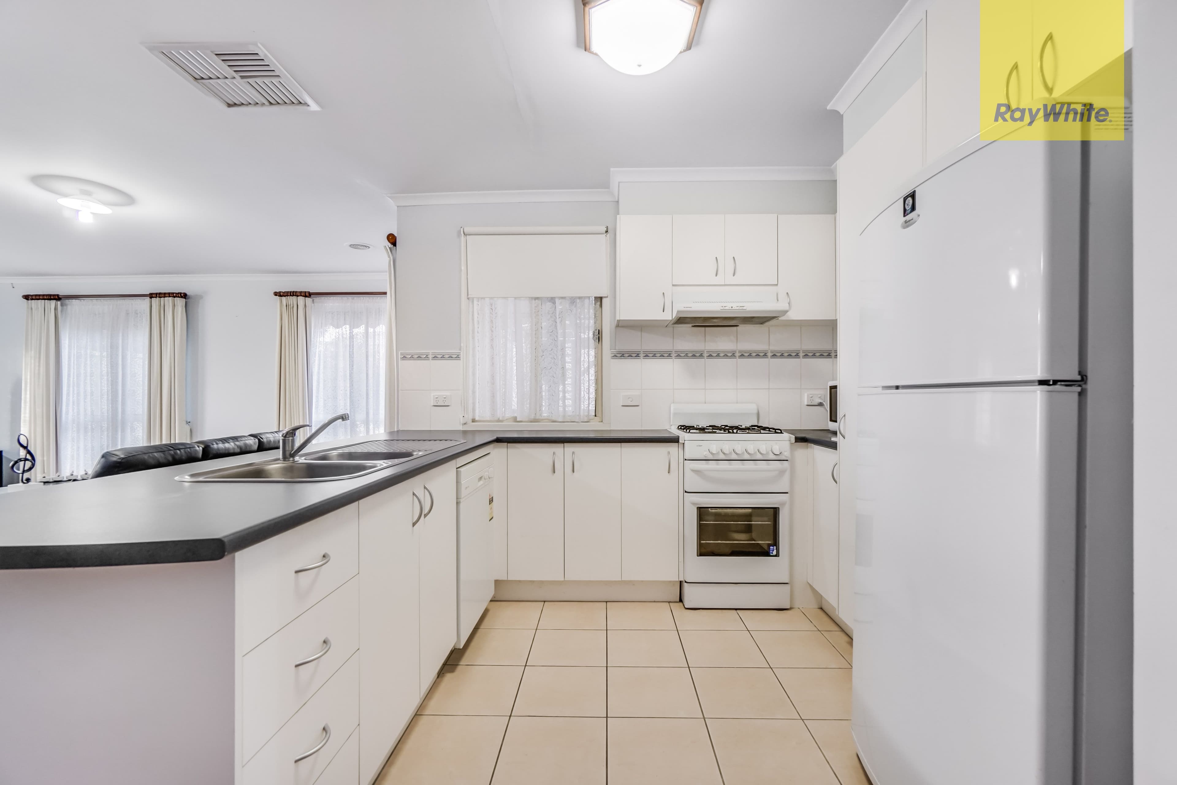 68 Dunvegan Drive, Kurunjang VIC 3337, Kurunjang - Thumbnail 7