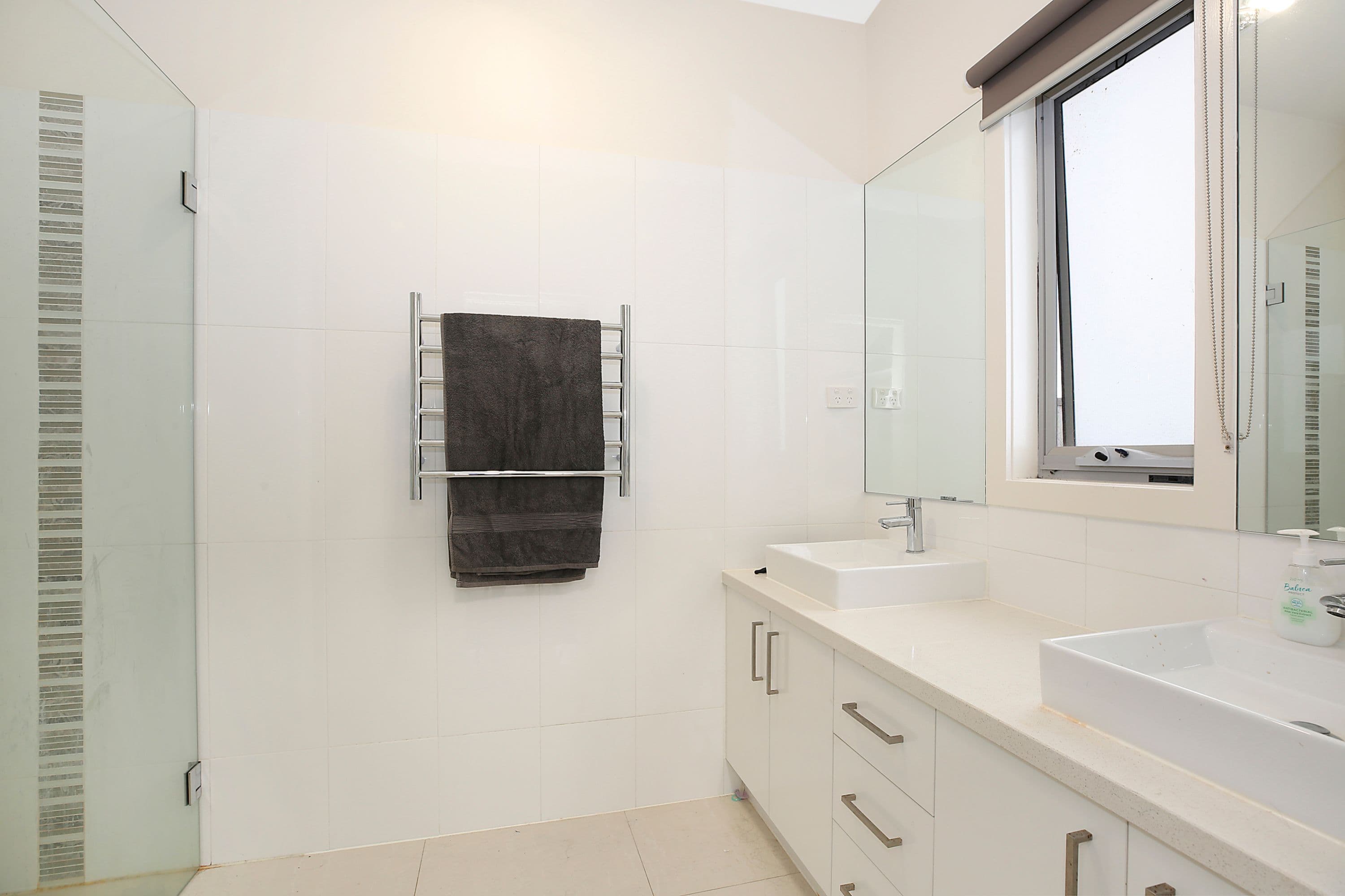 1A Hamilton Street, Camperdown VIC 3260, Camperdown - Thumbnail 7