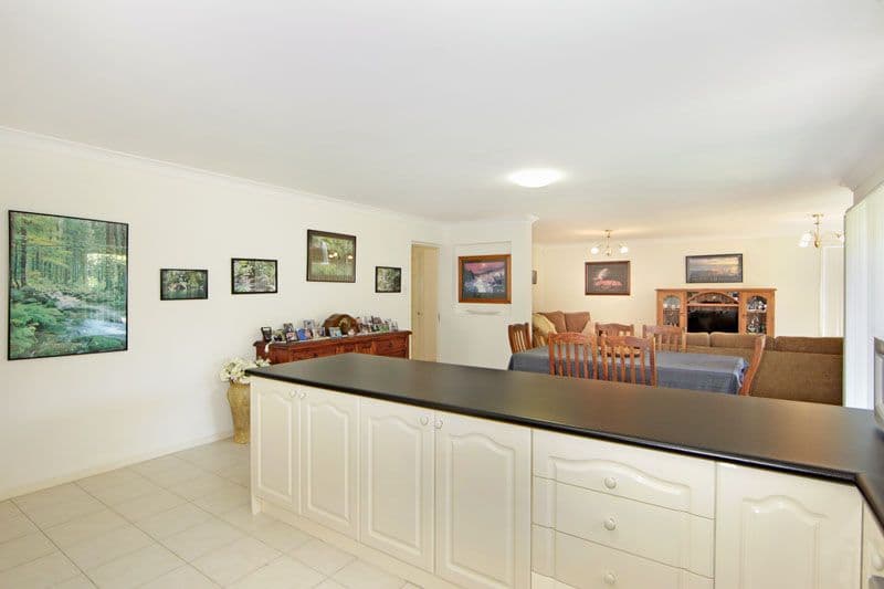 16 Bataan Circuit, BATEAU BAY NSW 2261, Bateau Bay - Thumbnail 6
