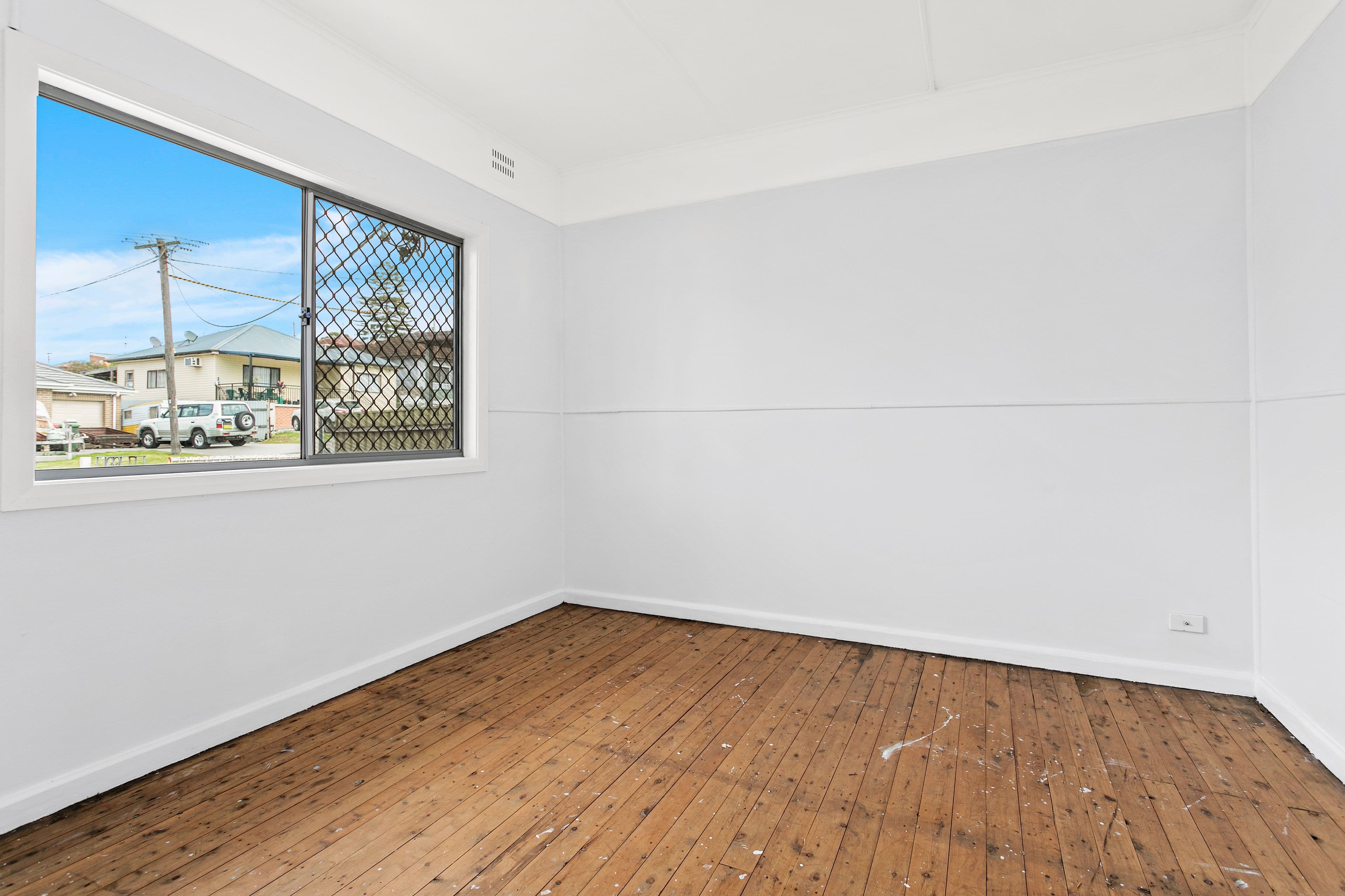 32 Cringila Street, Cringila NSW 2502, Cringila - Thumbnail 2