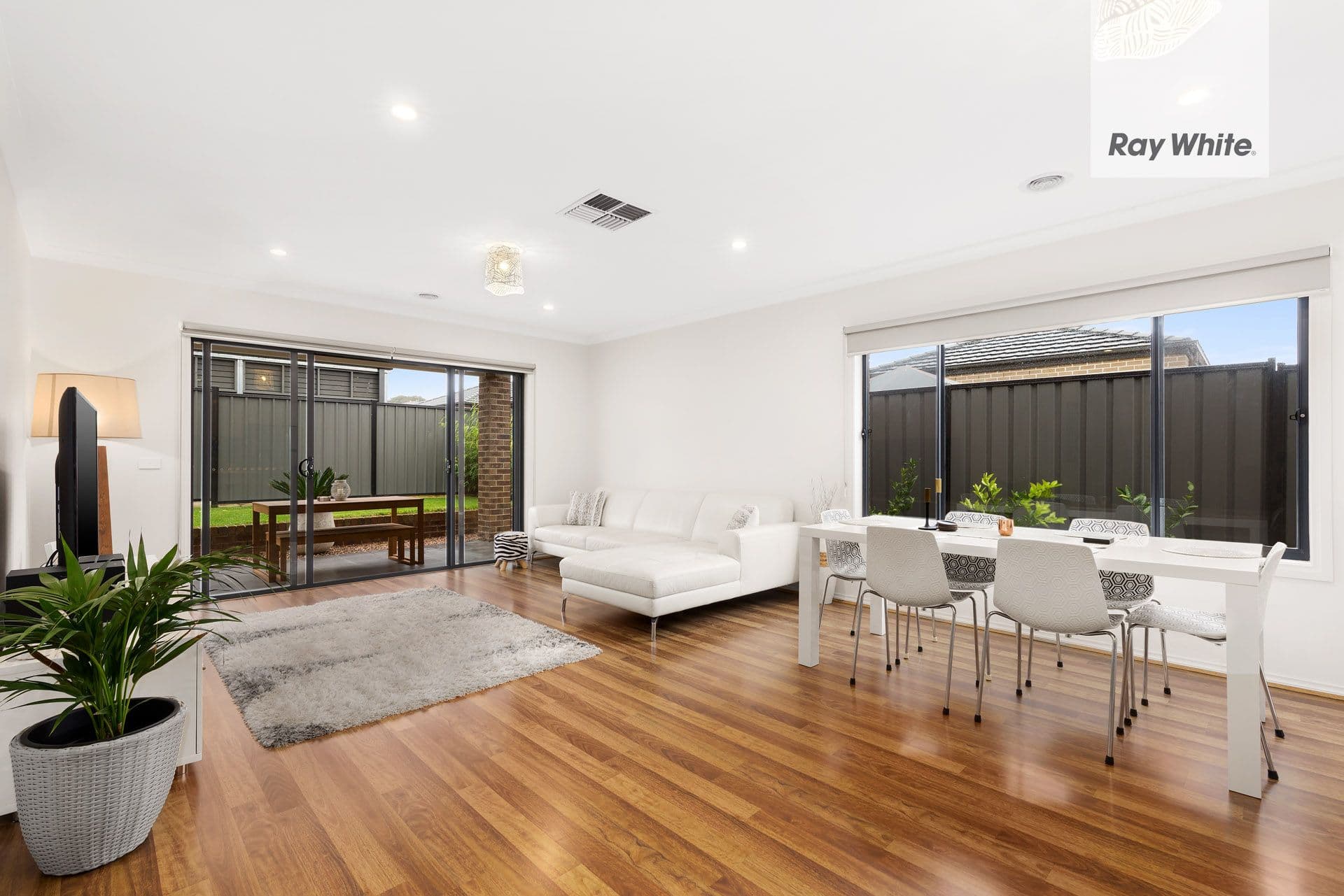 56 Gladesville Drive, Bentleigh East - Thumbnail 4