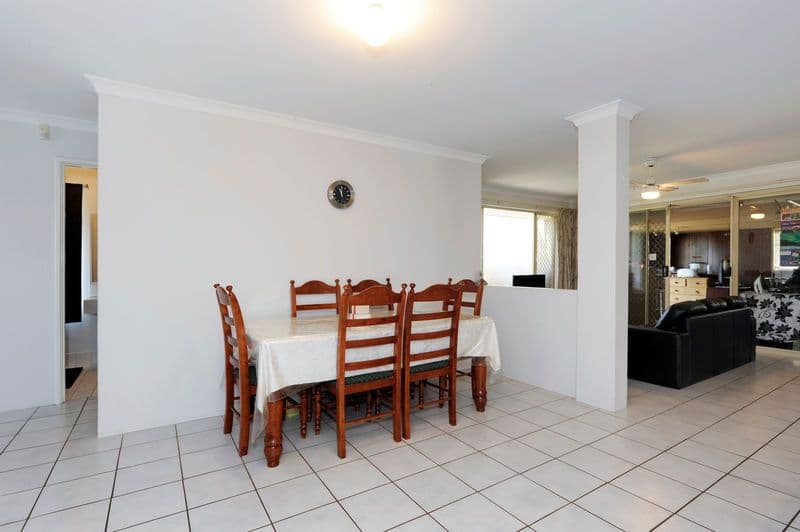 1 Monaco Close, WARNBRO WA 6169, Warnbro - Thumbnail 2