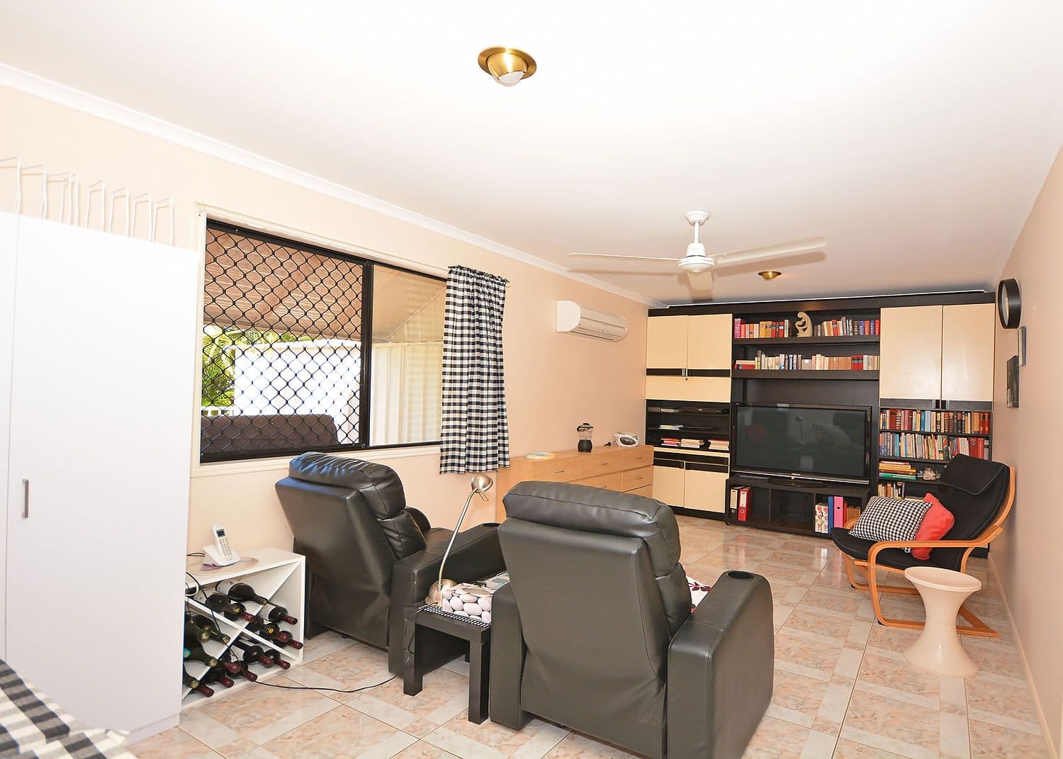 8 Jonwest Close, Torquay QLD 4655, Torquay - Thumbnail 5