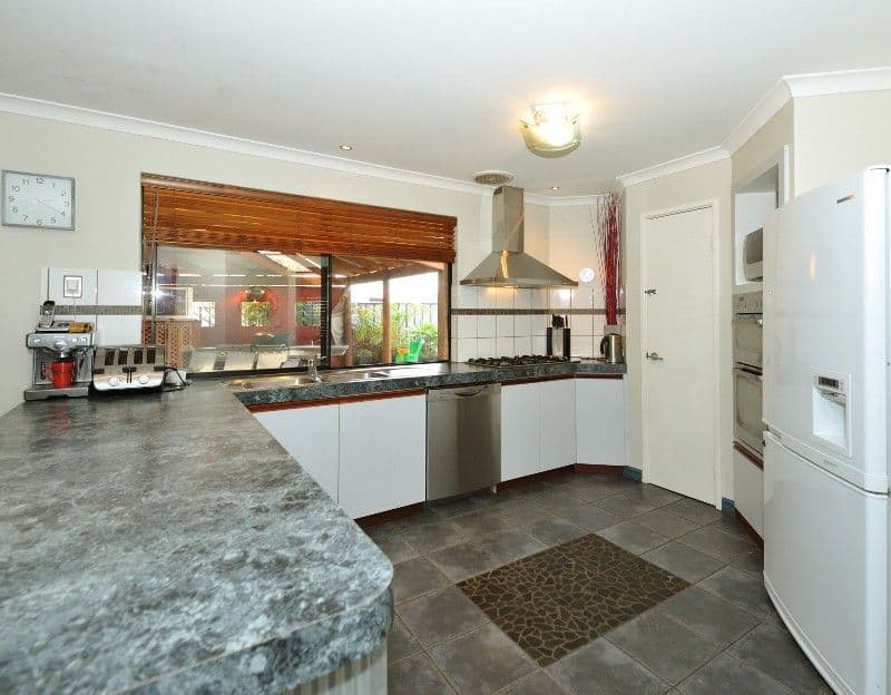2 BAYEUX Avenue, PORT KENNEDY WA 6172, Port Kennedy - Thumbnail 3