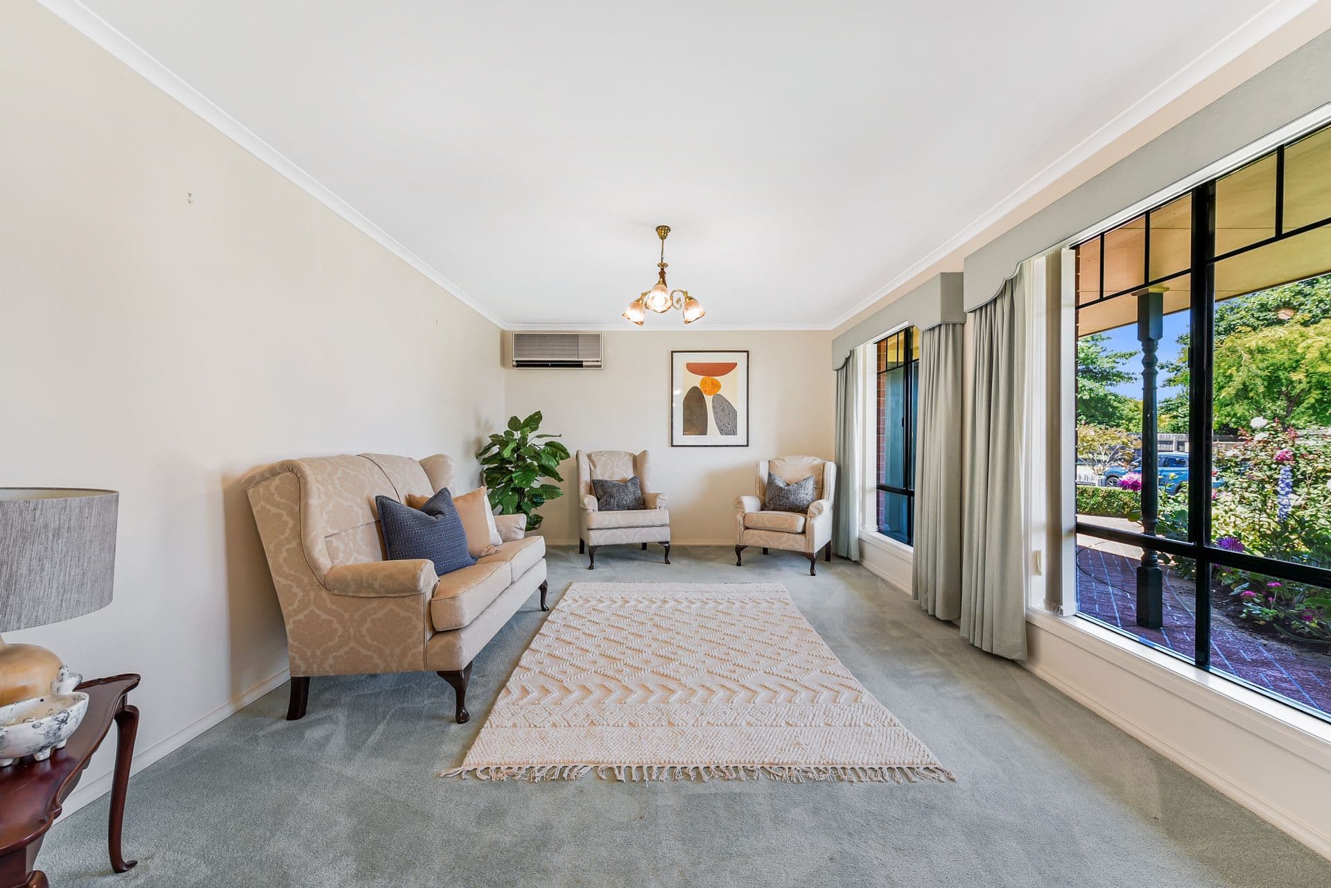 18 Edrington Park Drive, Berwick VIC 3806, Berwick - Thumbnail 3