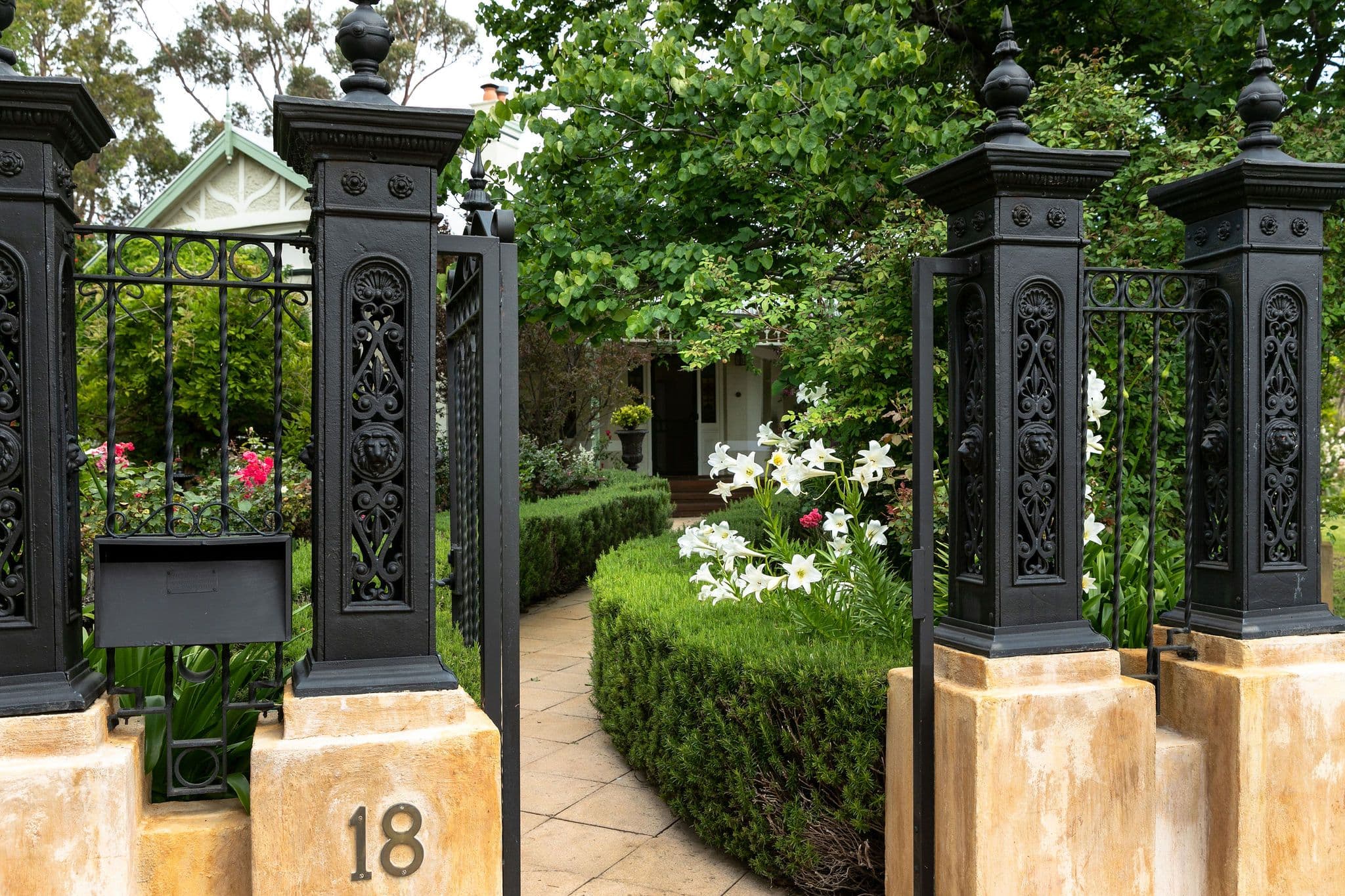 18 Riley Road, Claremont WA 6010, Claremont - Thumbnail 2