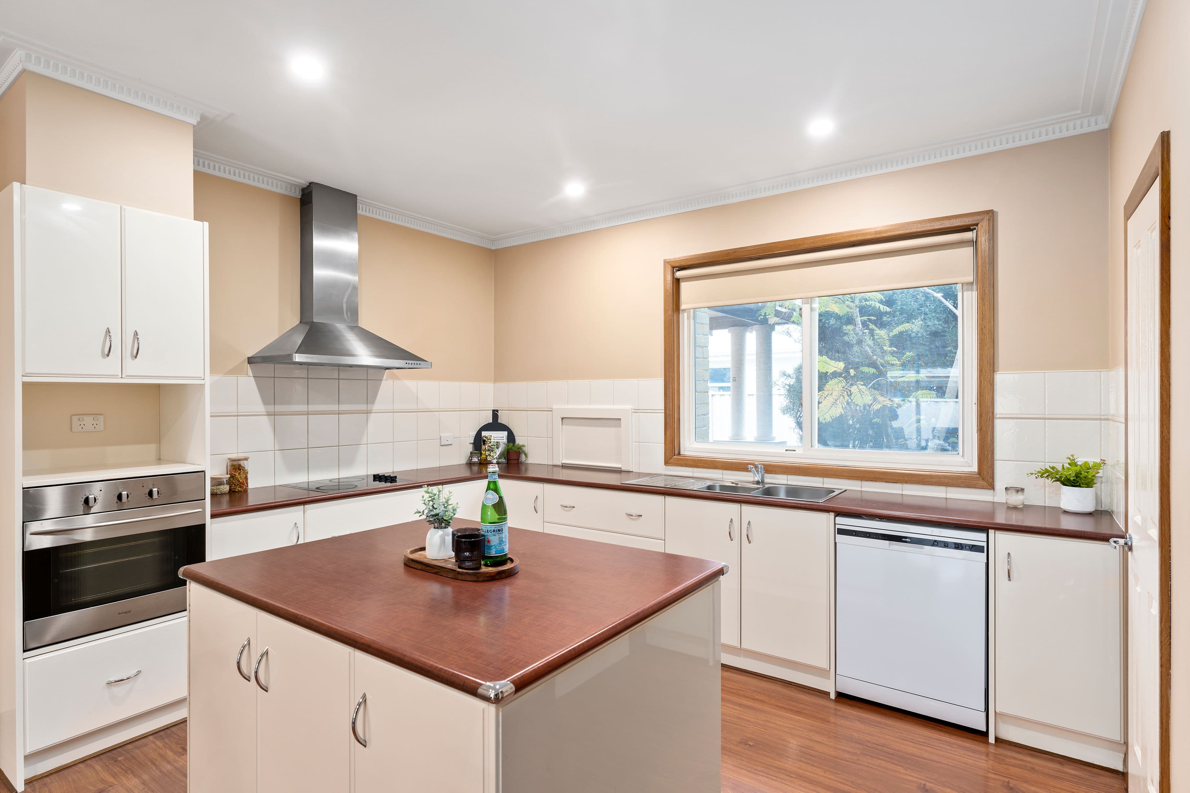 6 Horne Street, Sunbury VIC 3429, Sunbury - Thumbnail 5