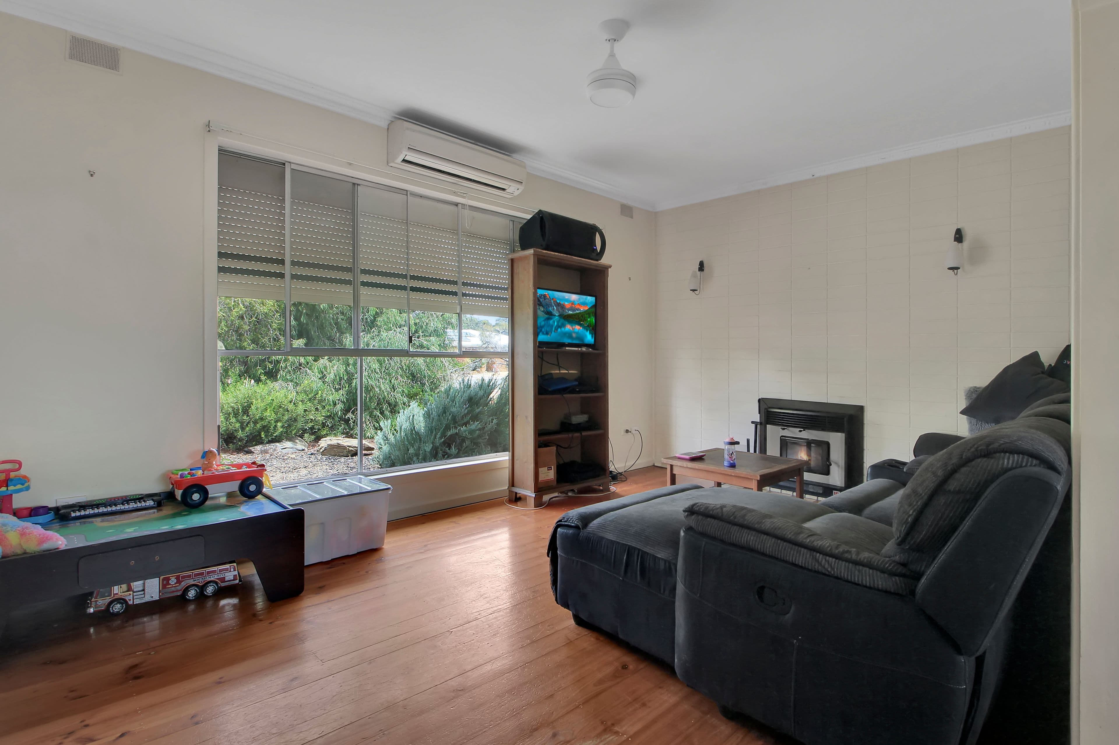 100 Pyap Street, Renmark SA 5341, Renmark - Thumbnail 2