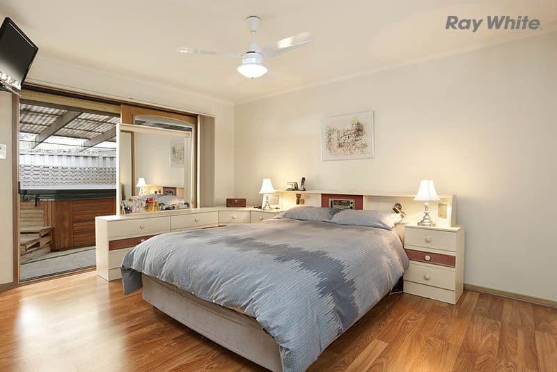 6 Moss Close, Point Cook VIC 3030, Point Cook - Thumbnail 7
