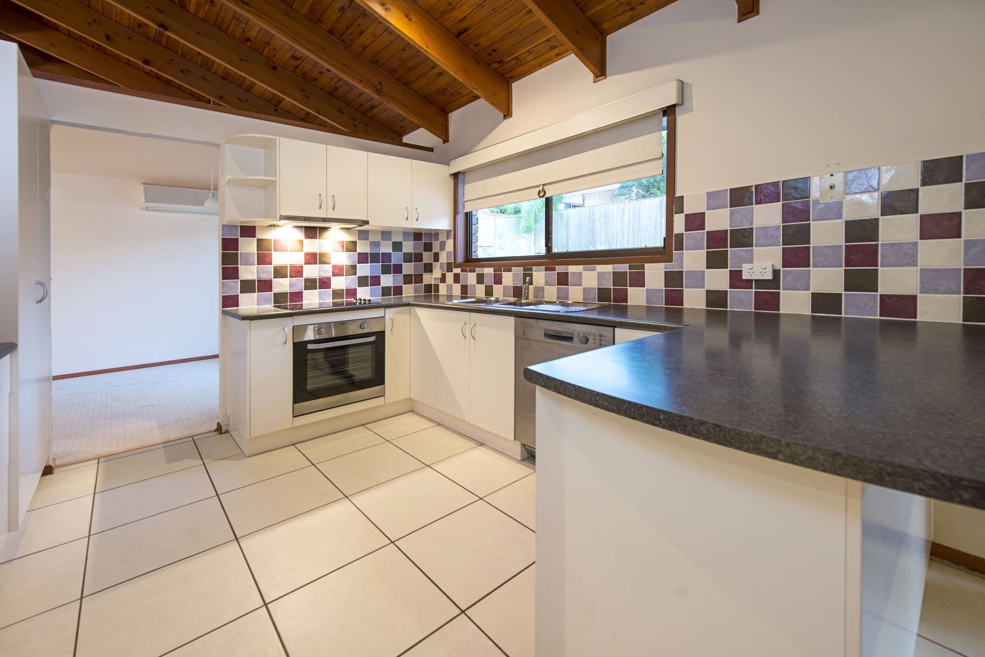 15 Grampian Court, Rochedale South QLD 4123, Rochedale South - Thumbnail 2