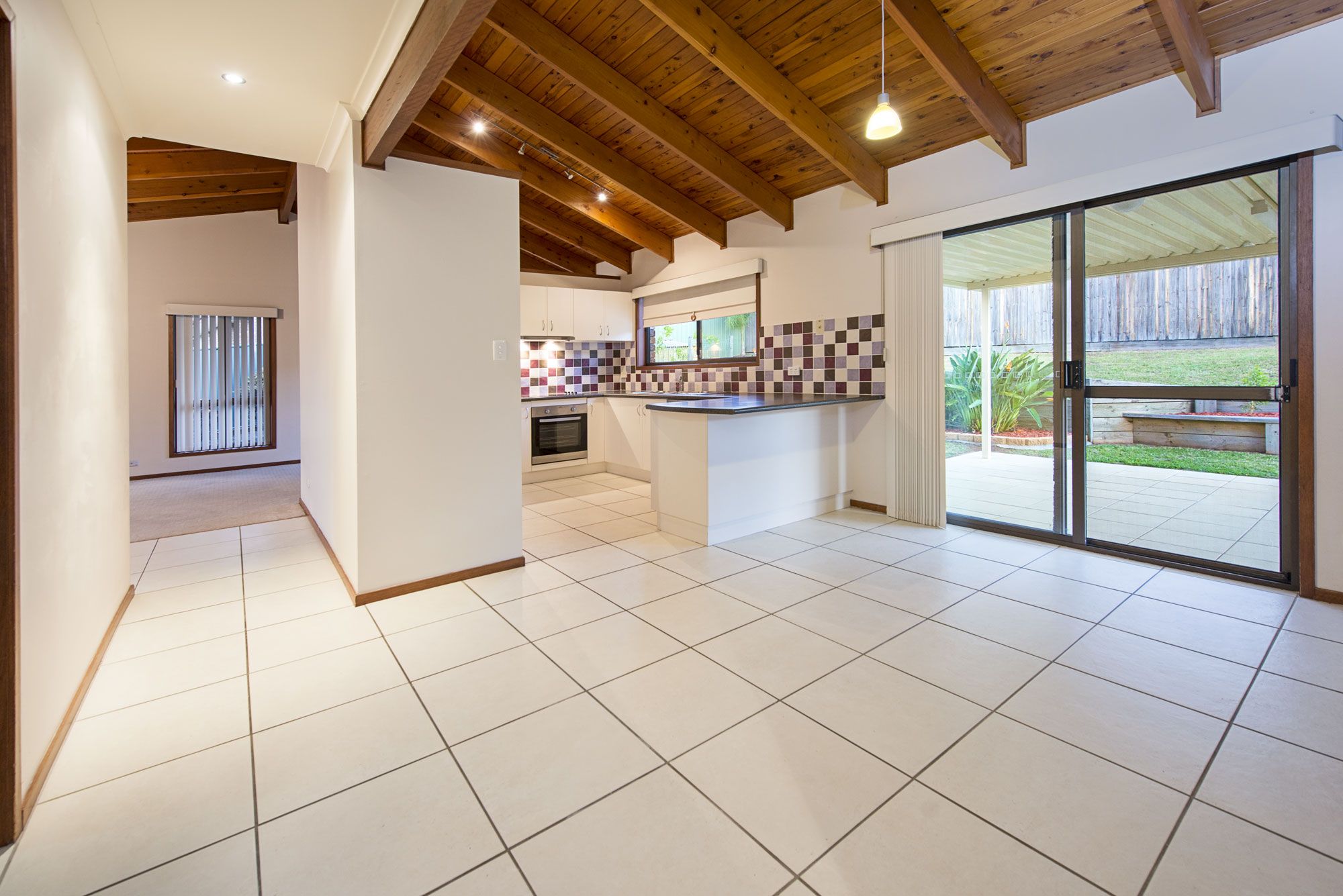 15 Grampian Court, Rochedale South QLD 4123, Rochedale South - Thumbnail 4