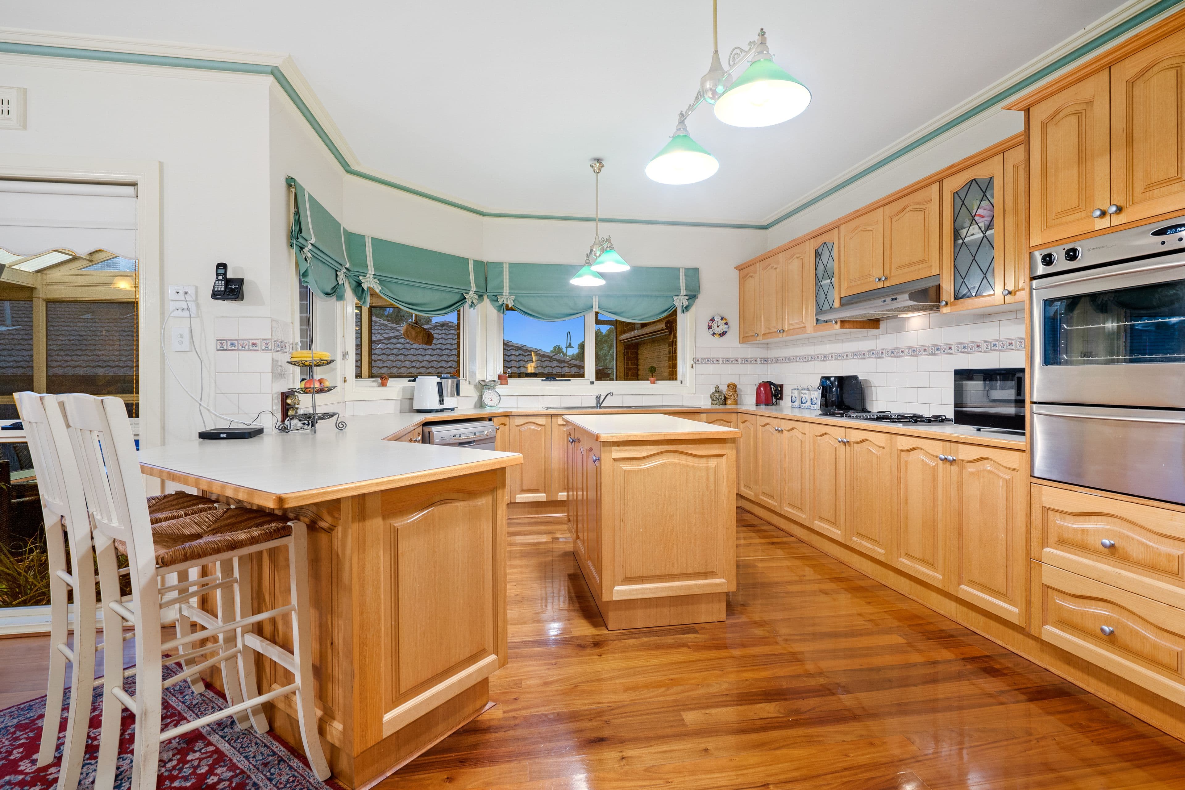 31 Bushmans Way, South Morang VIC 3752, South Morang - Thumbnail 2