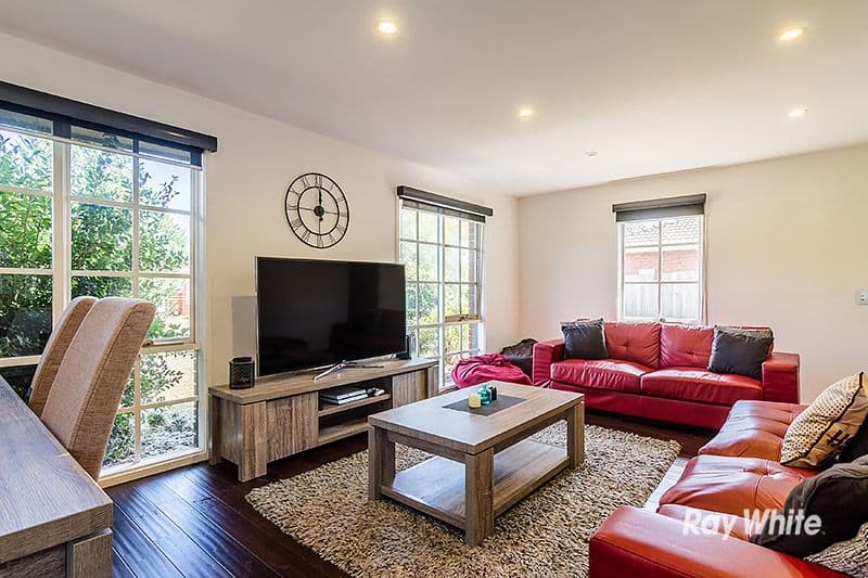 5 Insignia Crescent, Berwick VIC 3806, Berwick - Thumbnail 2