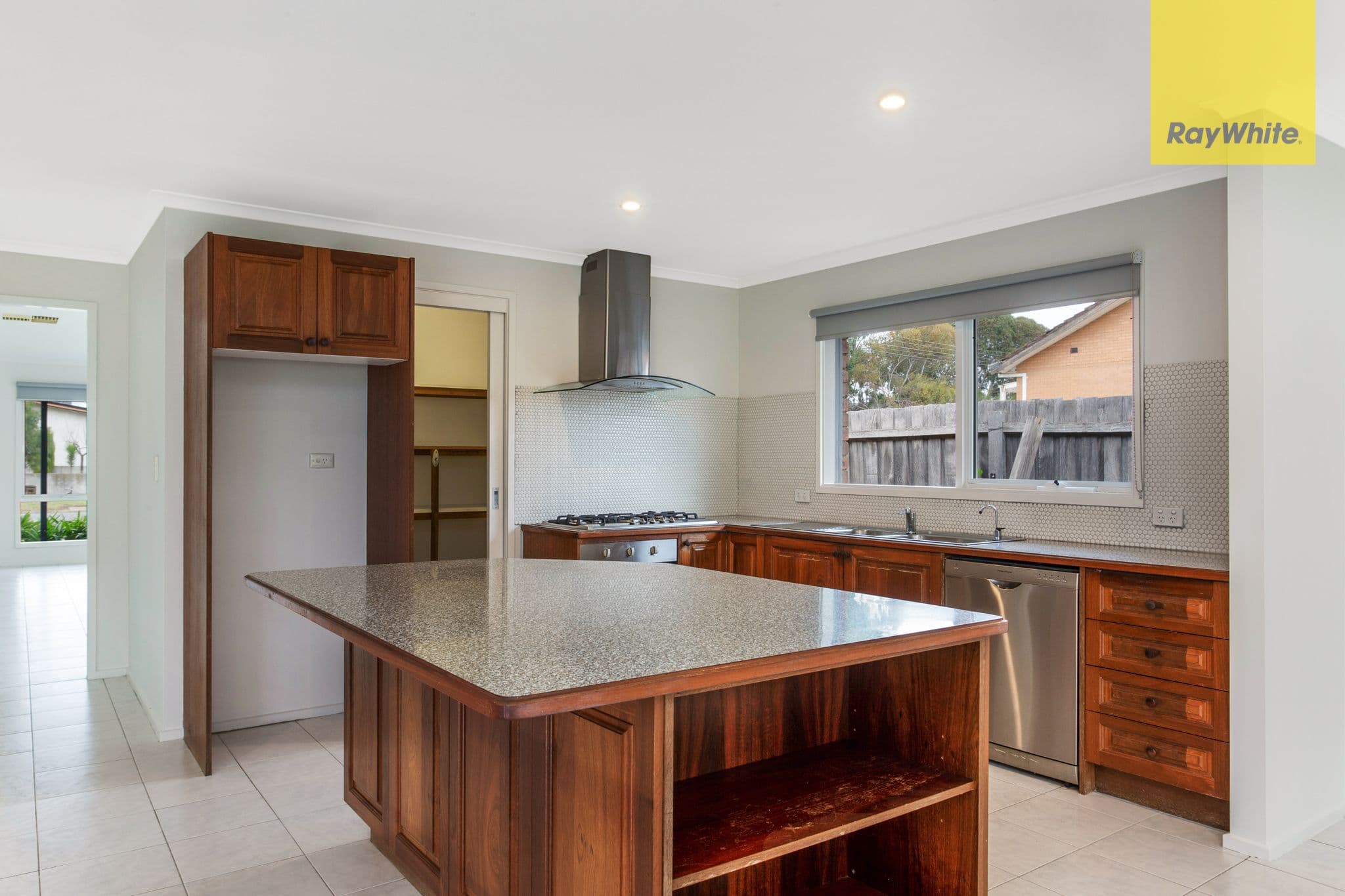 1 Gloucester Court, Sydenham VIC 3037, Sydenham - Thumbnail 4