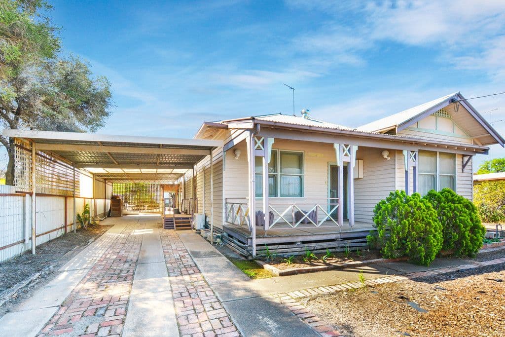 22 Mitchell Street, Ouyen VIC 3490, Ouyen - Image 1