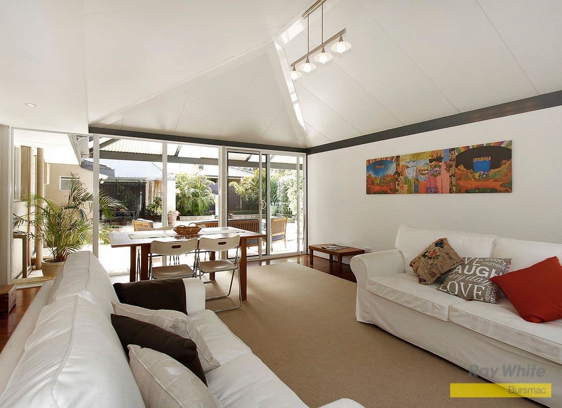 2 Binden Place, HAMERSLEY WA 6022, Hamersley - Thumbnail 2