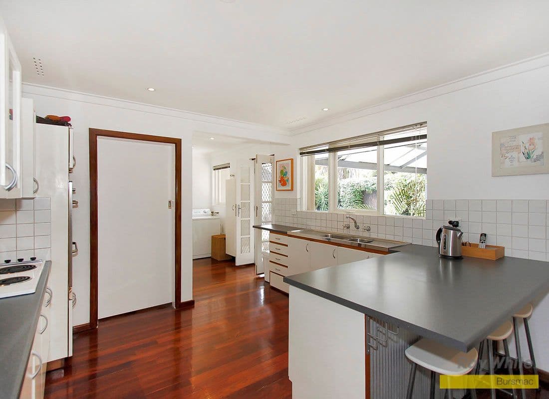 2 Binden Place, HAMERSLEY WA 6022, Hamersley - Thumbnail 5