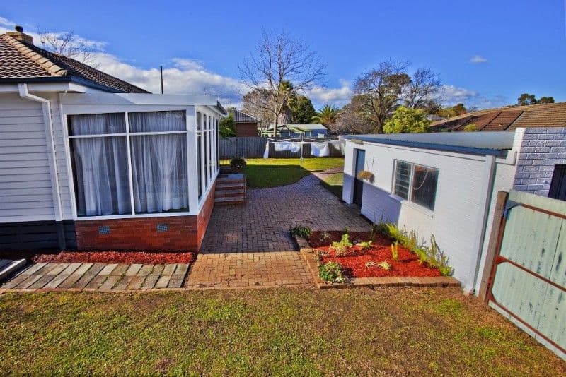 43 Laura Road, KNOXFIELD VIC 3180, Knoxfield - Thumbnail 2