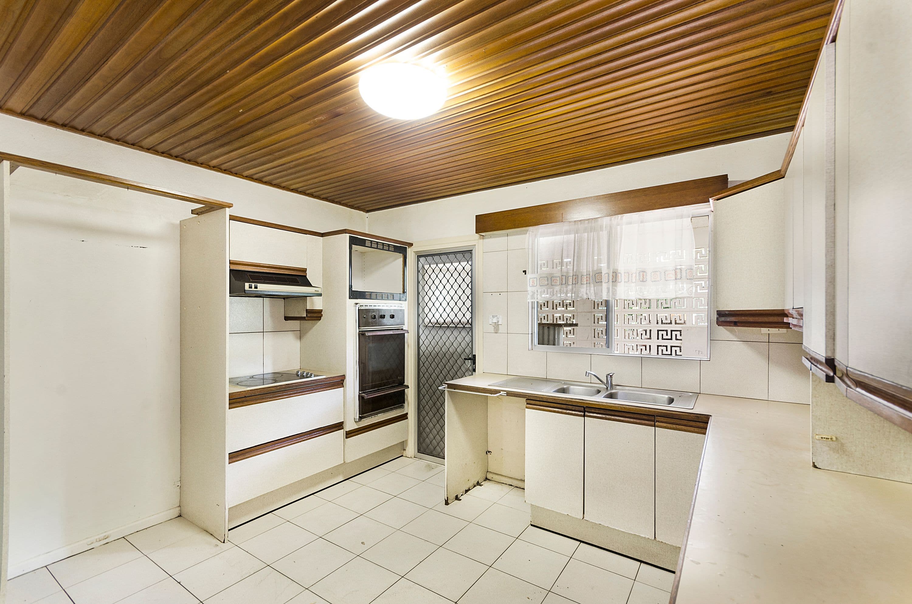 2 Lynd Street, Mundingburra QLD 4812, Mundingburra - Thumbnail 2