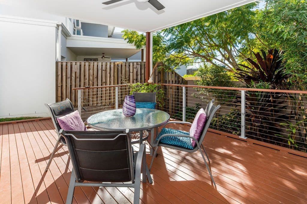 25 Azure Way, Hope Island QLD 4212, Hope Island - Thumbnail 2