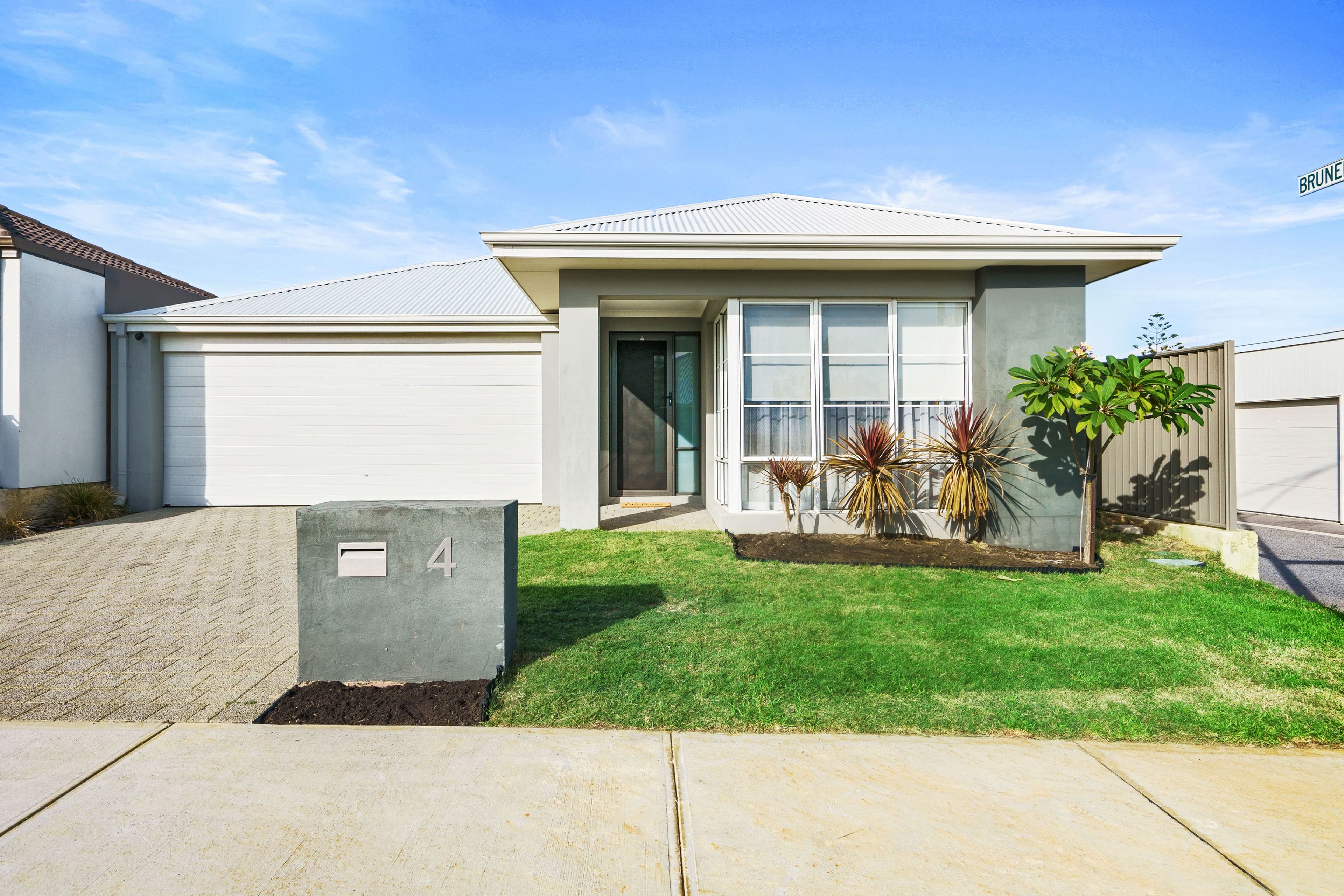 4 Ambesia Road, Clarkson WA 6030, Clarkson - Thumbnail 2