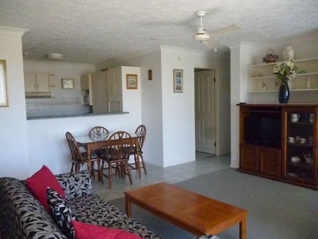 1 Burleigh Street, BURLEIGH HEADS QLD 4220, Burleigh Heads - Thumbnail 2