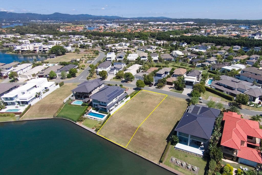 6182 Bolsena Circuit, Hope Island QLD 4212, Hope Island - Thumbnail 3