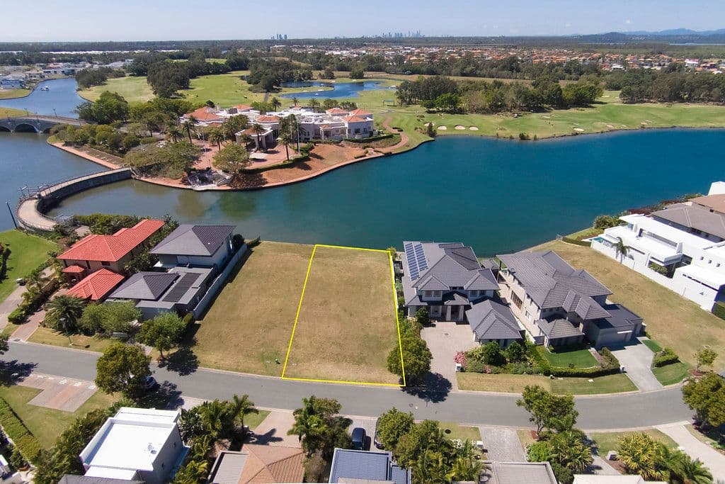 6182 Bolsena Circuit, Hope Island QLD 4212, Hope Island - Thumbnail 4