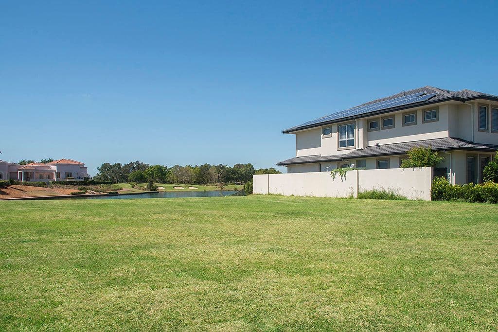 6182 Bolsena Circuit, Hope Island QLD 4212, Hope Island - Thumbnail 8
