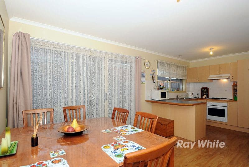 21 Bellbrae Crescent, CRANBOURNE WEST VIC 3977, Cranbourne West - Thumbnail 4