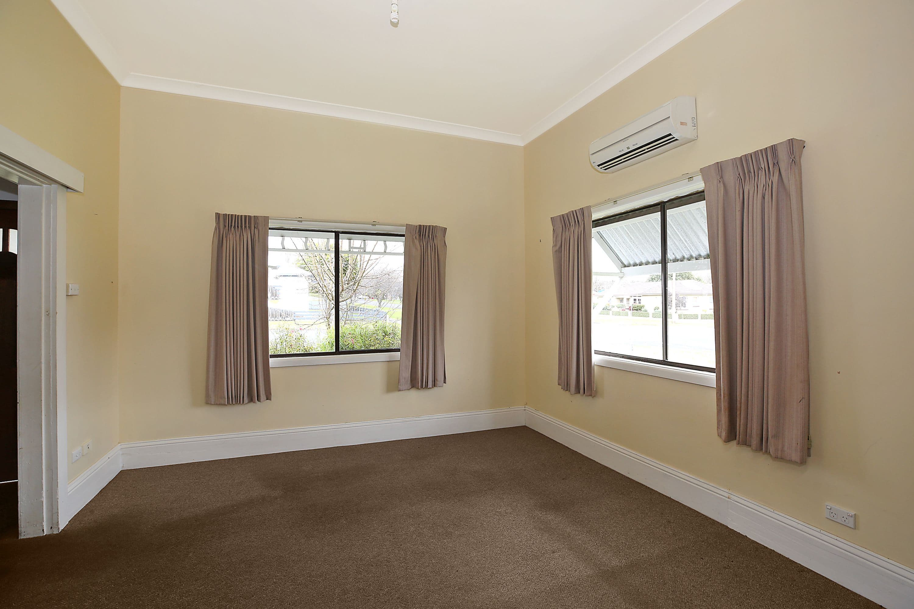 14 Fergusson Street, Camperdown VIC 3260, Camperdown - Thumbnail 3