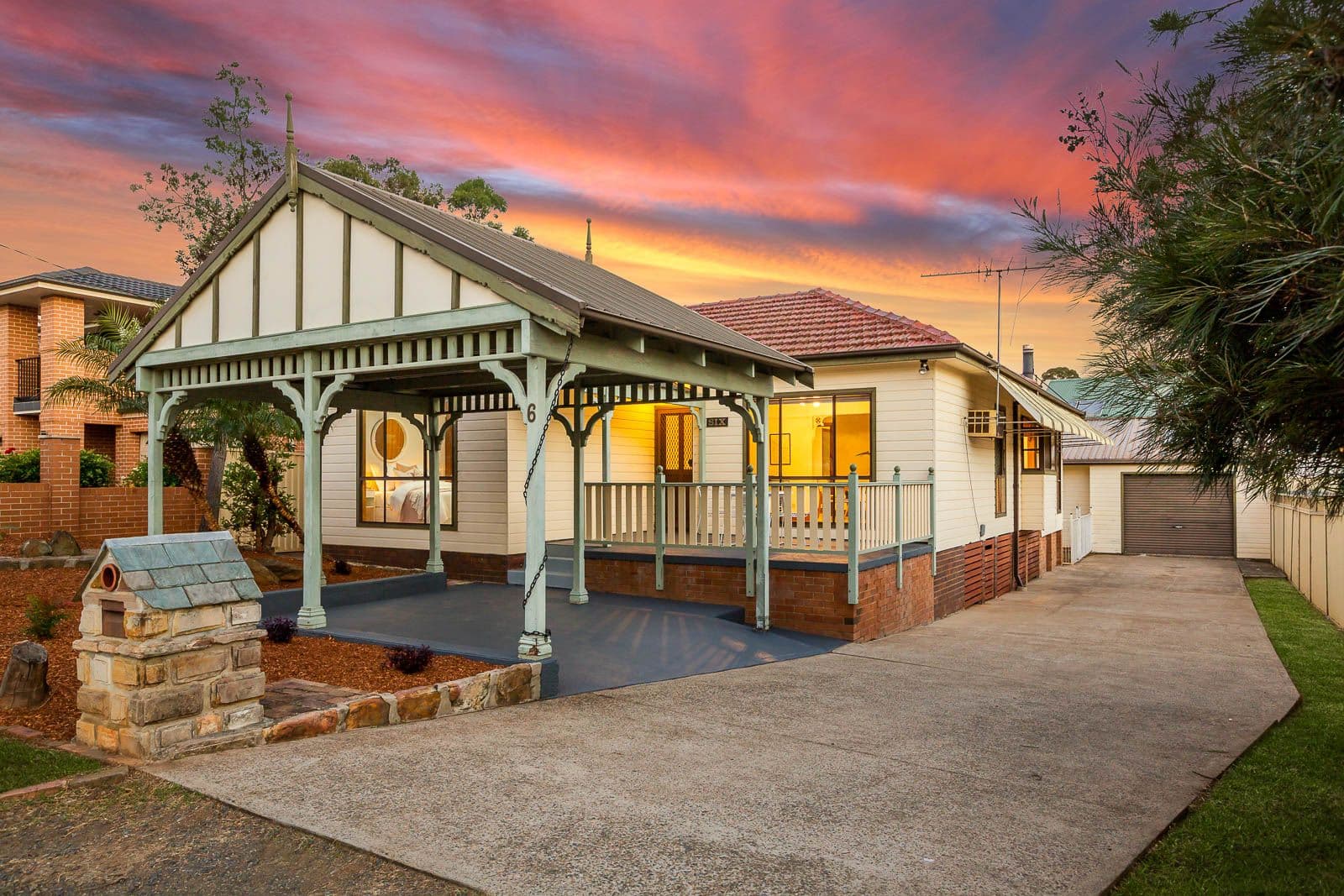 6 Birtles Avenue, Pendle Hill - Image 1