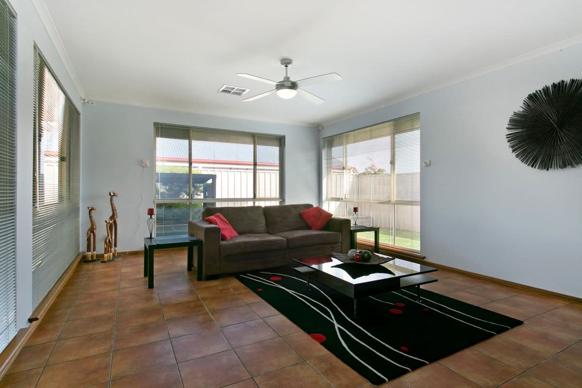 21 Christine Circuit, Craigmore SA 5114, Craigmore - Thumbnail 8