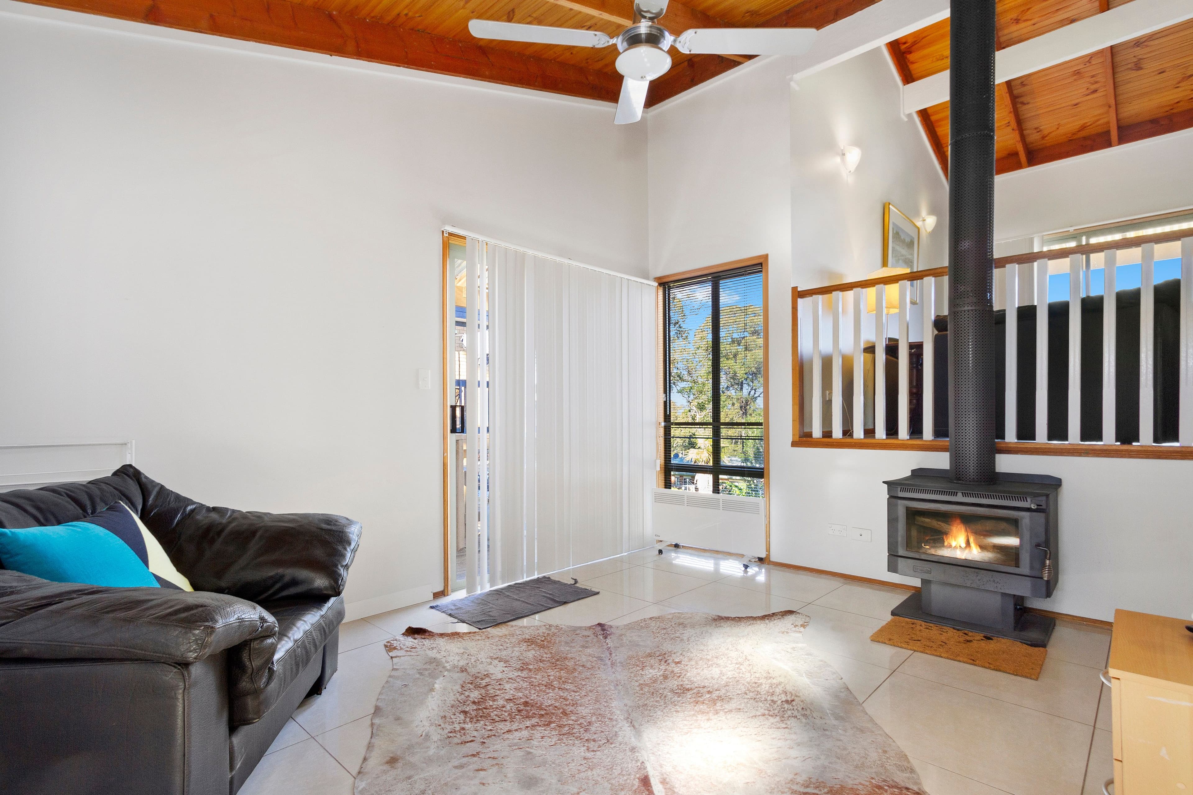 21 Sunset Street, Surfside - Thumbnail 3
