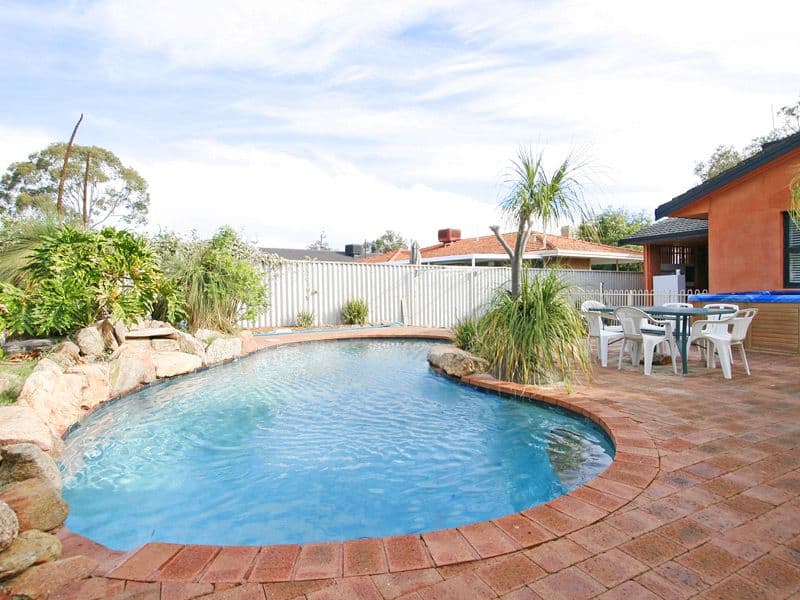 6 Dinsdale Place, HAMERSLEY WA 6022, Hamersley - Thumbnail 2