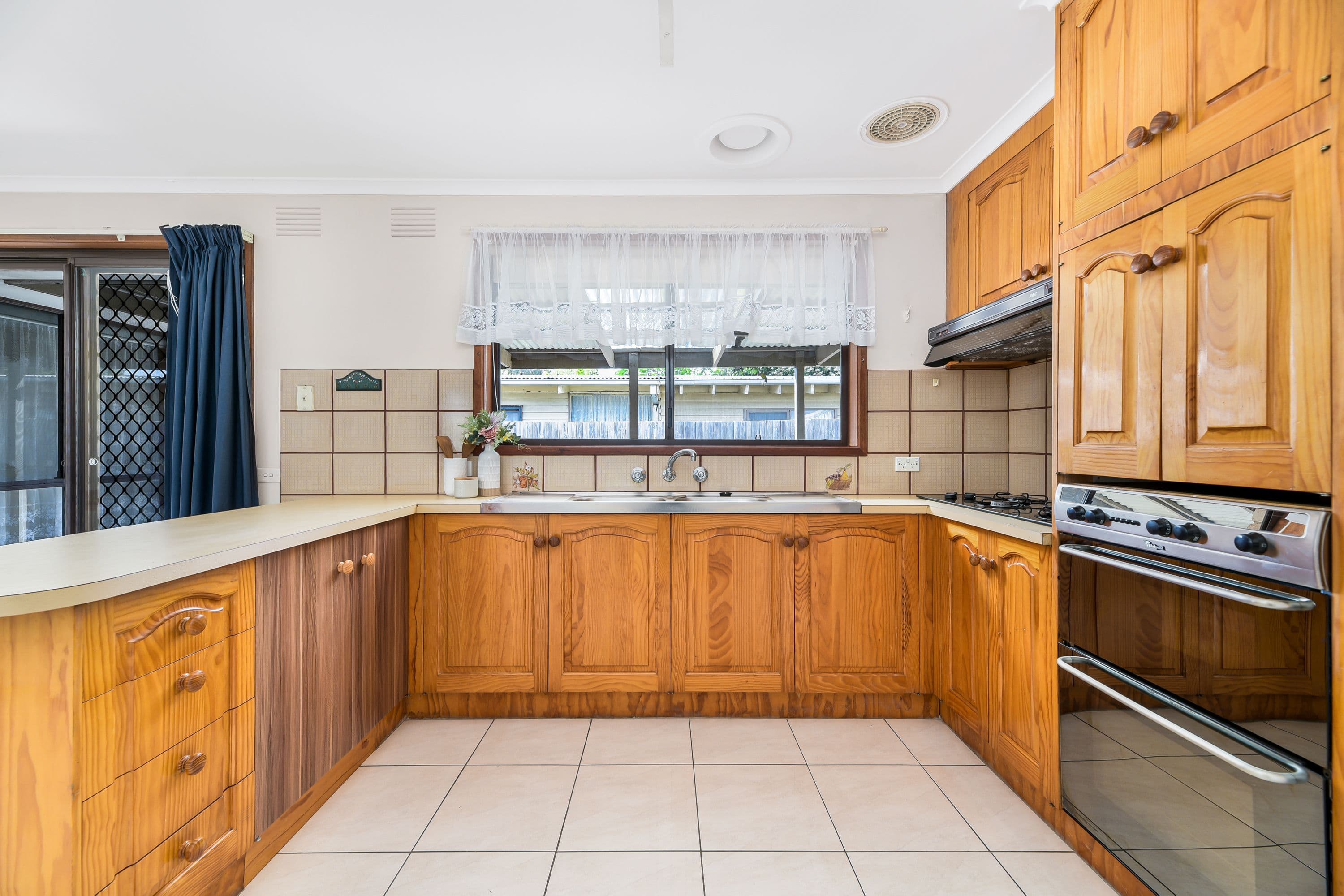 2 Curtis Court, Cranbourne VIC 3977, Cranbourne - Thumbnail 5