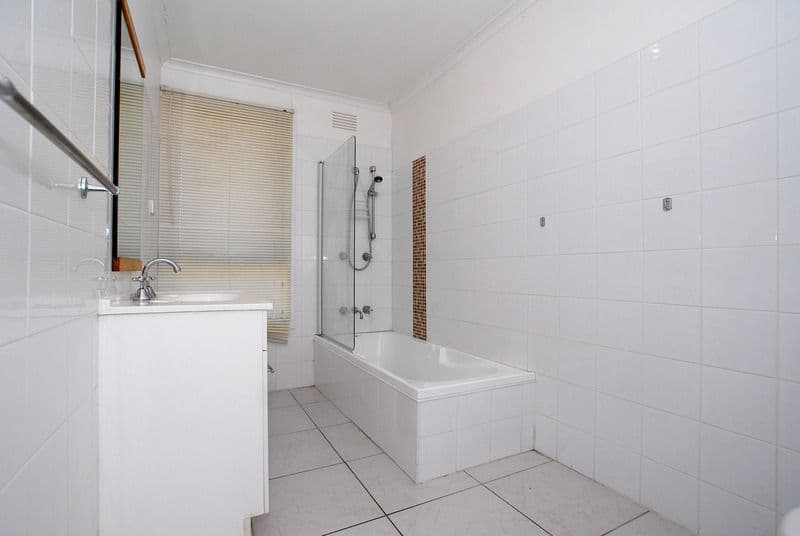 1555 Gin Gin Road, Sharon, QLD, 4670, Sharon - Thumbnail 7