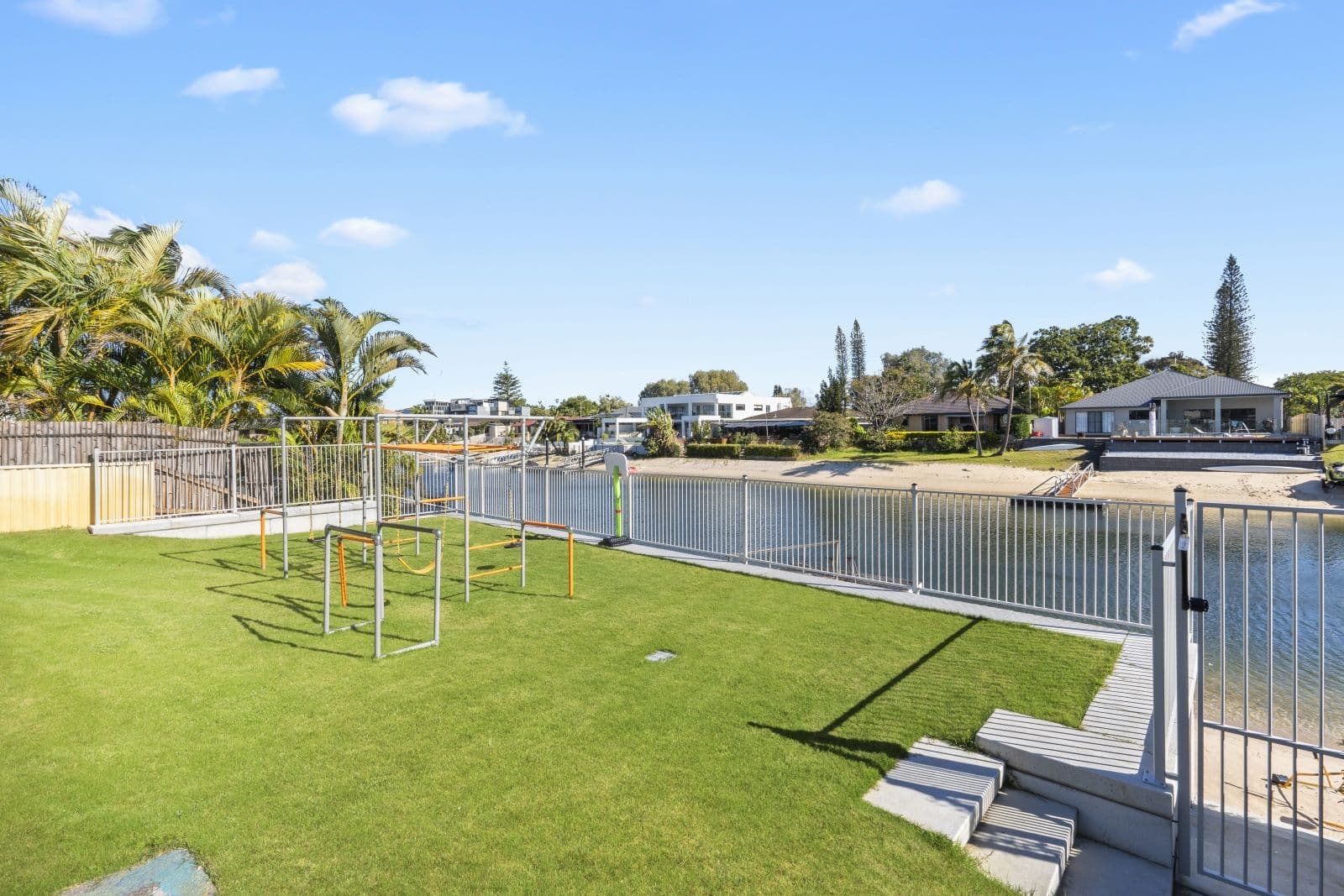 14 Verdichio Avenue, Mermaid Waters QLD 4218, Mermaid Waters - Thumbnail 6